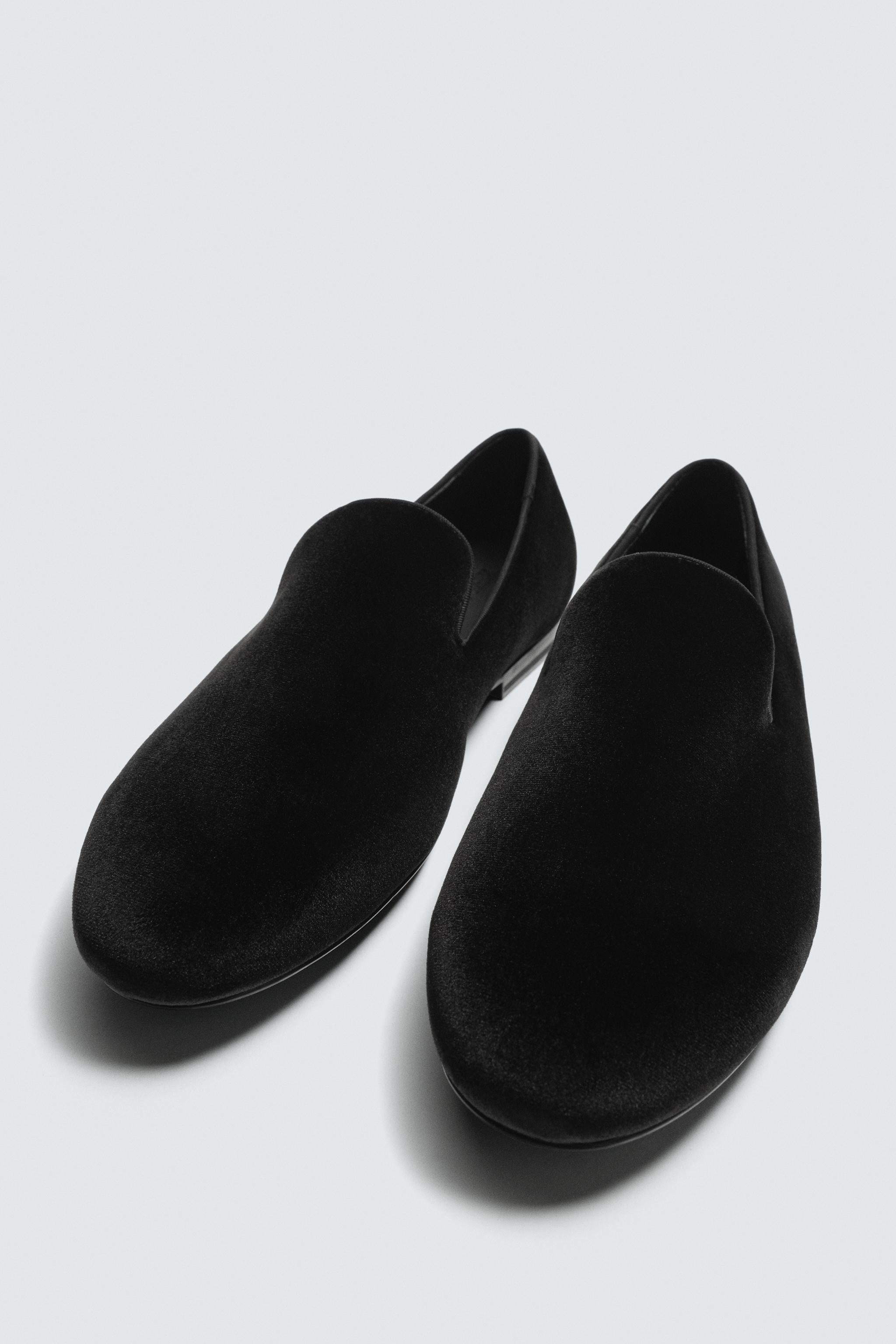VELVET EFFECT LOAFERS